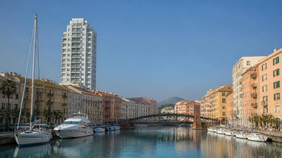 Yacht marina in Savona
